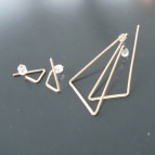 Joobee : Boucles d'oreilles pendantes grands triangles de Sissi 100Fils