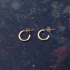 Joobee : Boucles d'oreilles mini créoles dorées Iris de 4 Crosses