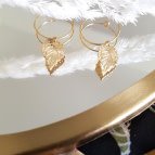 Joobee : boucles d'oreilles mini créoles feuille Carole de Ginandger