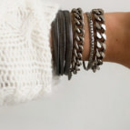 Joobee : Bracelet grosse maille gourmette argentée de Helles porté