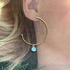 Joobee : Boucles d'oreilles créoles demi lunes Opale par Gisel b.