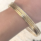 Joobee : bracelets joncs de Petite Madame portés