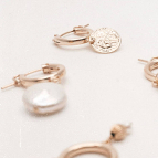 Joobee : mini créoles médaille Kate de Gisel b.