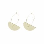 Joobee : boucles d'oreilles mini créoles demi-lune Luna de Amoodz portées