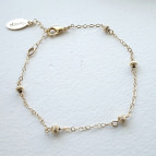 Joobee : bracelet perles dorées Alex de Sissi 100Fils porté