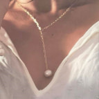 Joobee : pendentif perle de culture de Mai porté