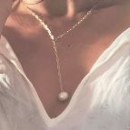Joobee : pendentif perle de culture de Mai porté