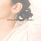 Joobee : Boucles d'oreilles créoles doubles or Olympe de 4 Crosses portées