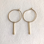 Joobee : Boucles d'oreilles créoles bâton or Ella de By Fleur de Jade