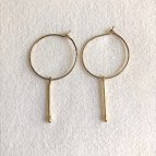 Joobee : Boucles d'oreilles créoles bâton or Ella de By Fleur de Jade