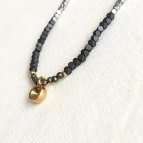 Joobee : collier pyrite et pendentif or Paddy de By Fleur de Jade