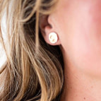 Joobee boucles d'oreilles Luna de Sissi 100Fils portées