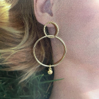 Joobee : boucles d'oreilles créoles doubles perle or Aella de Stella Mai