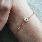 Joobee : bracelet médaille porcelaine Faenza de Sissi 100Fils porté