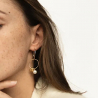 Boucles d'oreilles créoles asymétriques Kobe