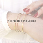 Joobee : bracelet jonc or martelé Martel de Sissi 100Fils porté