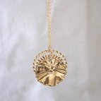 Joobee : collier médailles dorées Eos de Un de Ces Quatre