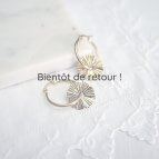 Joobee : Boucles d'oreilles mini créoles soleil de Petite Madame