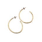 Joobee : boucles d'oreilles créoles en or martelé de Léone