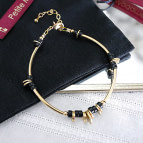 Joobee : bracelet howlite disque noir de Petite Madame