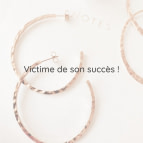 Joobee : boucles d'oreilles créoles en or martelé de Léone