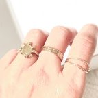 Joobee : Bague Anémone de Un de Ces Quatre portée