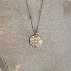 Joobee : collier médaille Céleste de Un de ces Quatre