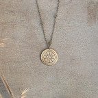 Joobee : collier médaille Céleste de Un de ces Quatre