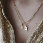 Joobee : collier pendentif Goutte de Léone porté