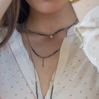 Joobee : collier perles pyrite Judi de By Fleur de Jade porté