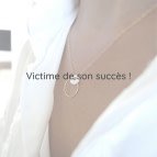 Joobee : collier pendentif porcelaine Cerame de Sissi 100Fils porté