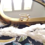 Joobee : bague asymétrique nacre Camélia de Ginandger