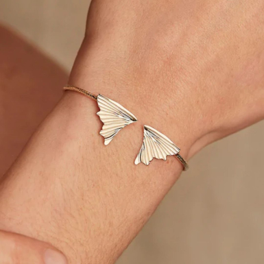 joobee bracelet jonc doré de nadja carlotti porté