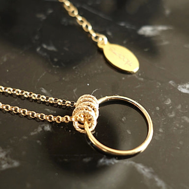 Joobee : collier pendentif anneau doré Aube de Sissi 100Fils